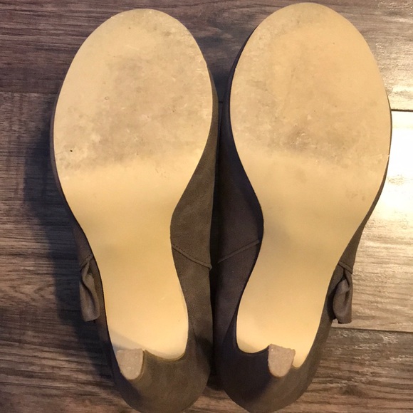 JustFab Orlene style heeled booties - Picture 4 of 7